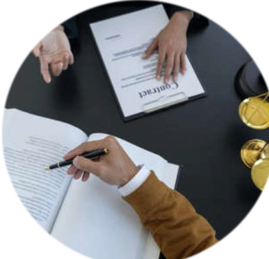 Confiez la gestion de votre copropriété à des experts à Antibes. Administration et conseils juridiques pour une tranquillité d'esprit assurée.